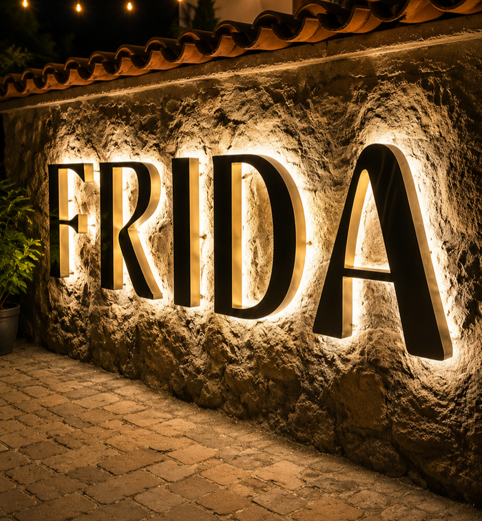 Luxe Salon illuminated sign